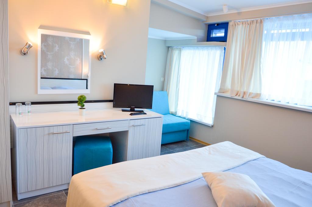 Aphrodite Hotel (Adults Only) Golden Sands Esterno foto